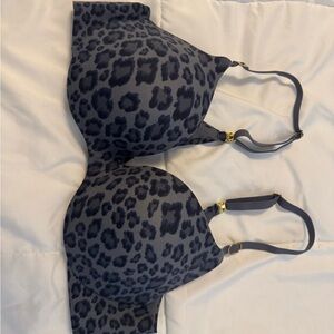 Victoria’s Secret 36B Gray Leopard Demi, new